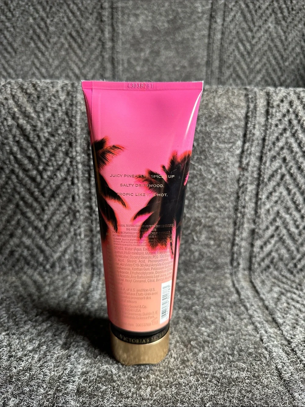 Victoria’s Secret Electric Mango Body Lotion